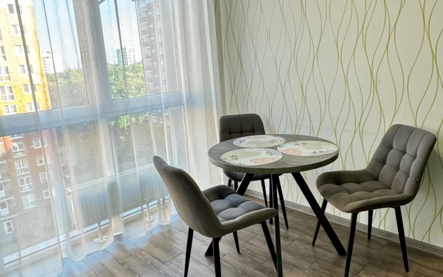 Royal Green Apartment U Korolevskikh Vorot Flat