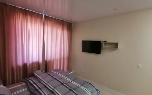 Na ulitse Kirova 242 Flat