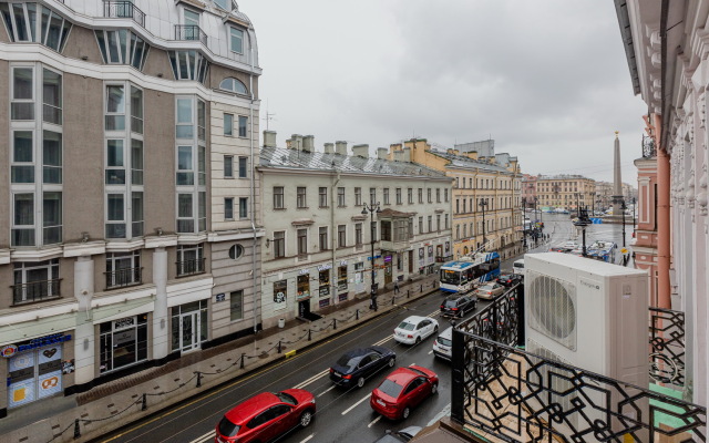 Апартаменты SpbStay с сауной на Невском проспекте 124