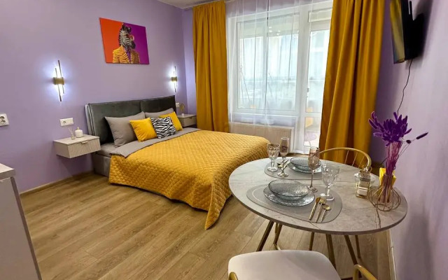 Dizayn Kudrovo s Kachelyyu Apartments