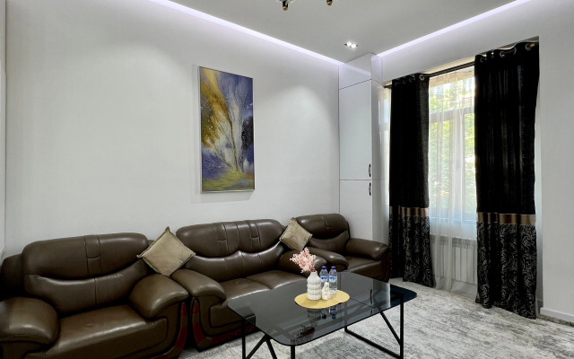 Apartamenty V Tsentre Tashkenta Flat