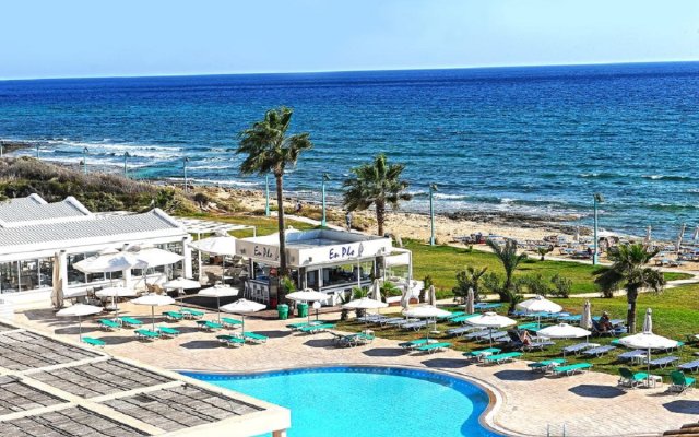 Piere - Anne Beach Hotel