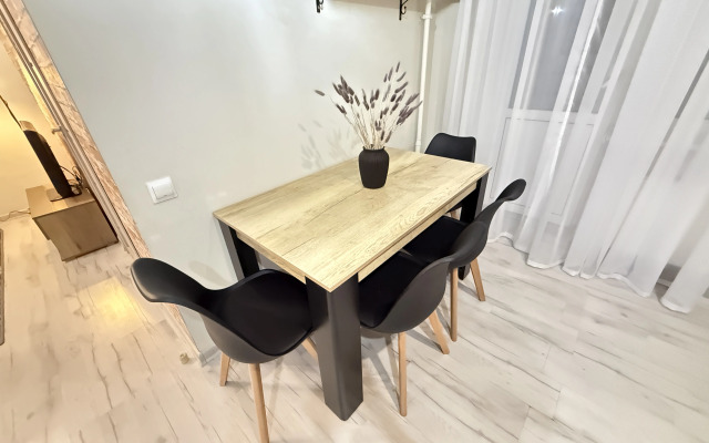 Квартира КакДома Евро Березовый 7-48