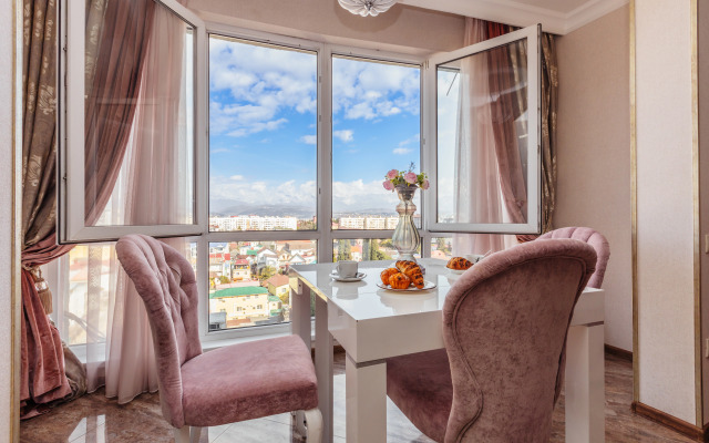 Per. Bogdana Khmelnitskogo 10 Flat