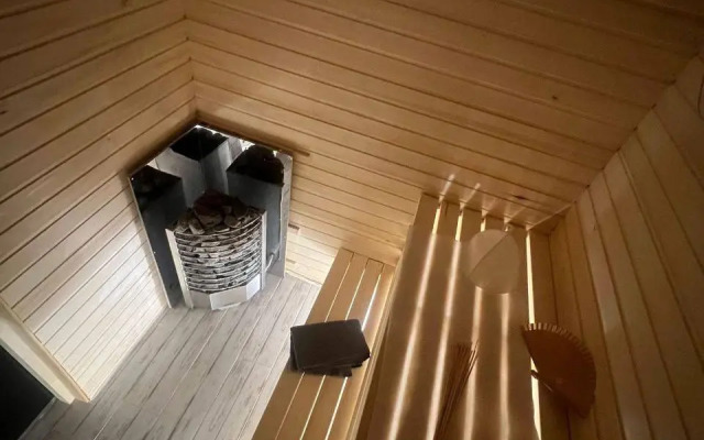 Частный дом Дом на горе с камином и сауной