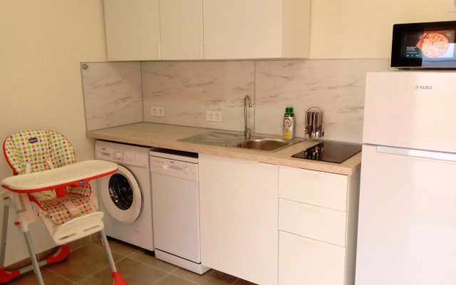 Studiya s Prekrasnym Vidom na Okean Apartments