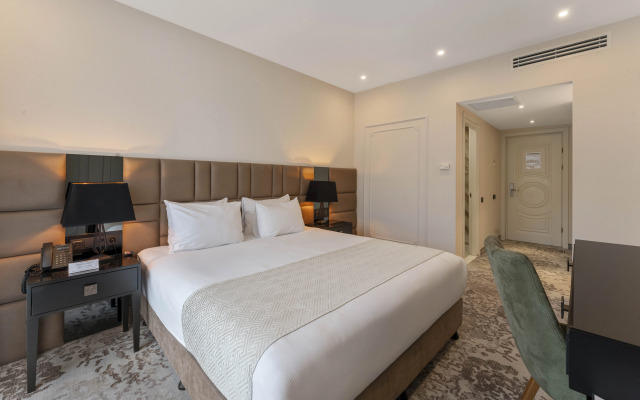 Курортный отель Mosavali