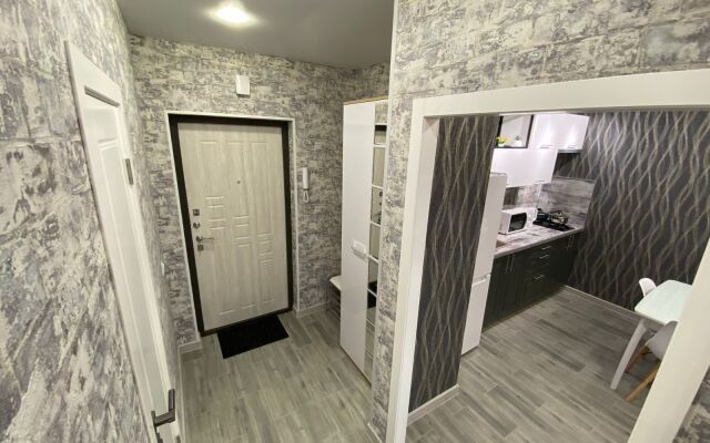 Na Ulitse Aleksandra Polina 1 Apartments