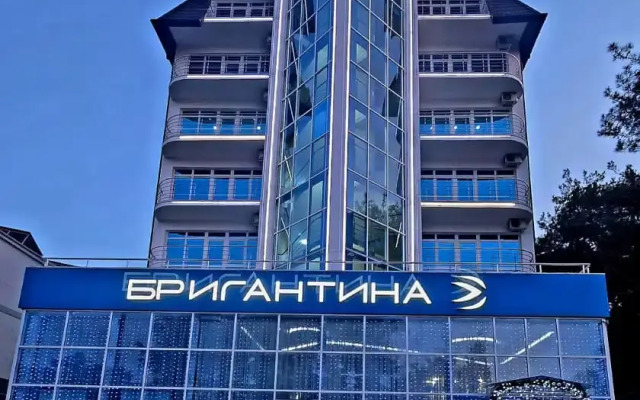 Brigantina Hotel