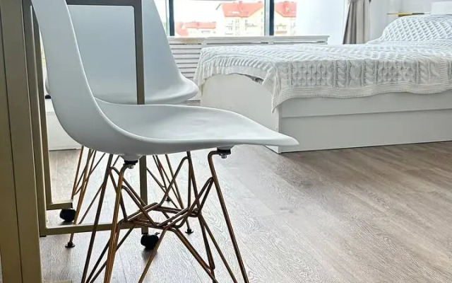 Belo-zolotaya Studiya Flat