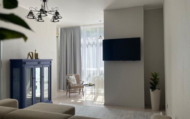 Prostornye Dvukhkomnatnye Indigo Apartments