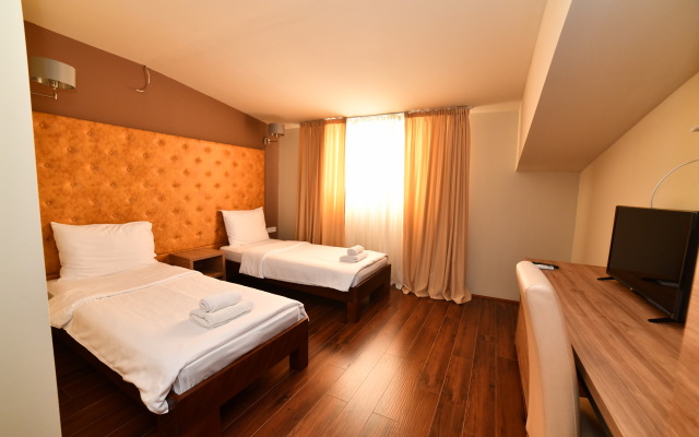 Garni Garson Lux Hotel