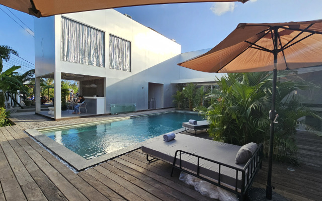 Апарт-отель Unit Space Village