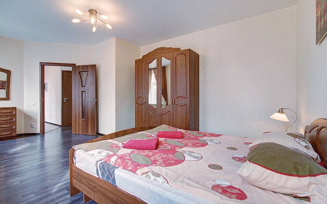 Апартаменты на Невском 84-86