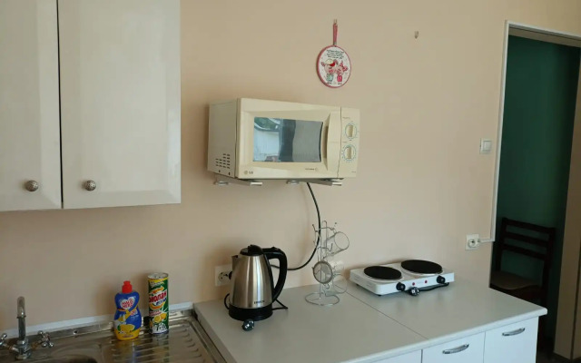 Uyutnaya Odnokomnatnaya S Dvumya Lodzhiyami Flat