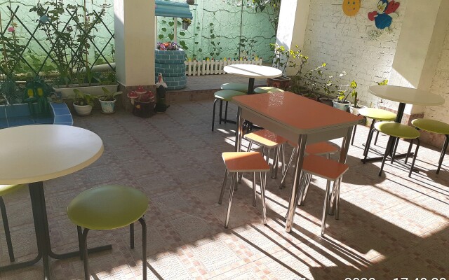 Nastasya Guest House