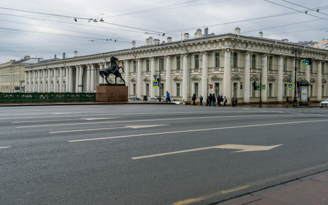 Апартаменты С видом на набережную Фонтанки