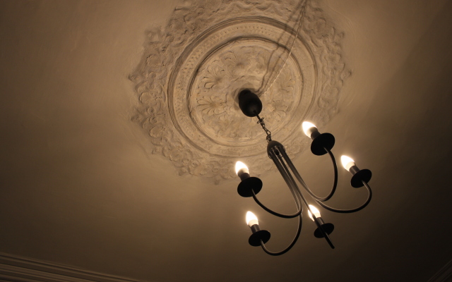 Old Flat Na Sovetskoy Hostel