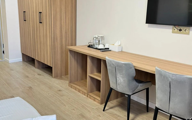 Qul-Khadisha Park Hotel