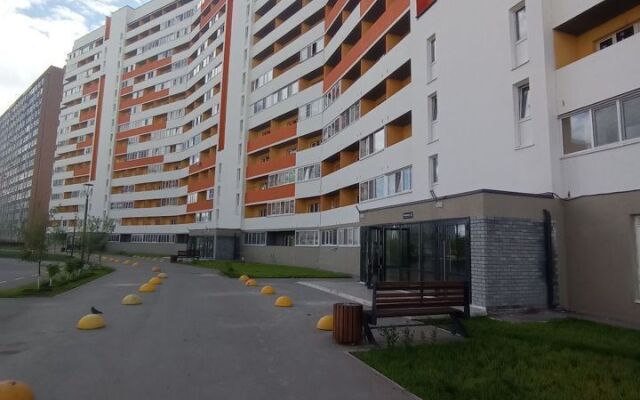 Na Ulitse Novosyolov 113 Flat