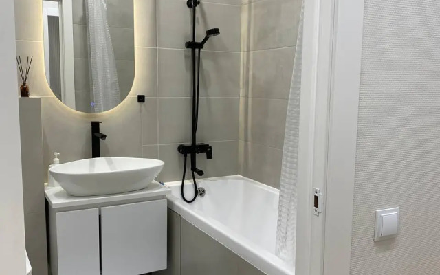 Krasivaya Yevro-2 u Vyezda Na M-2 Flat