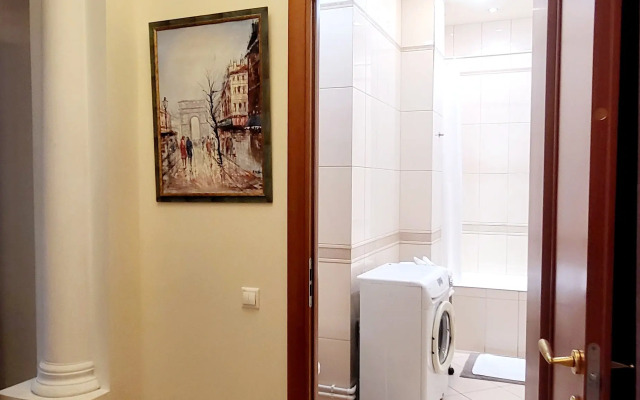 Квартира историческая однушка на Невском проспекте