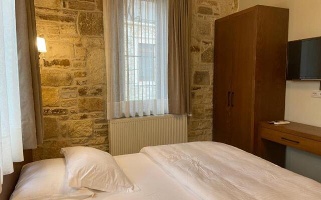 Dionysos 1789 Boutique-hotel
