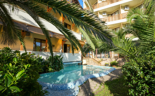 Курортный отель Keriya Hotel