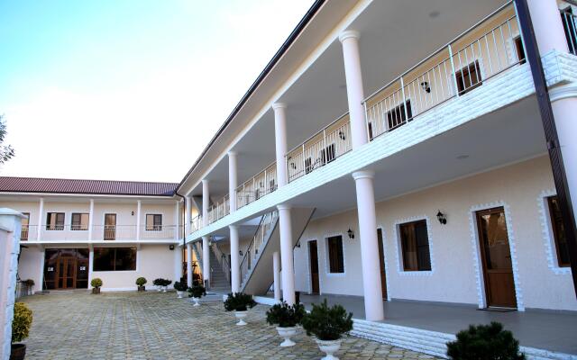 Platan 1 Guest House