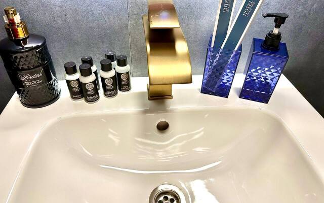 Shikalad Kmv Lyuks V Tsentre 8 Flat