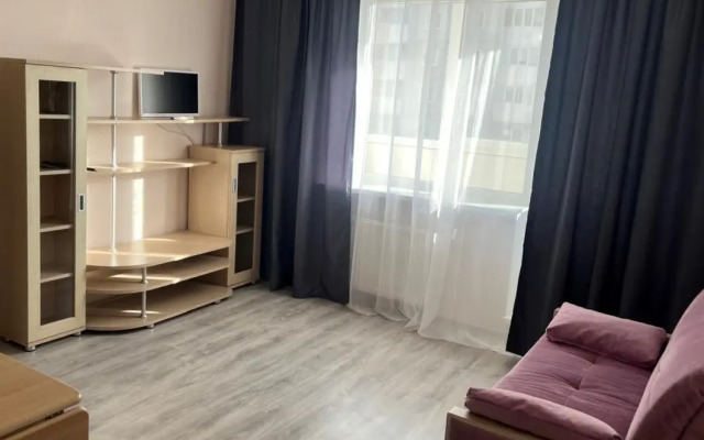 Ryadom S Metro Flat