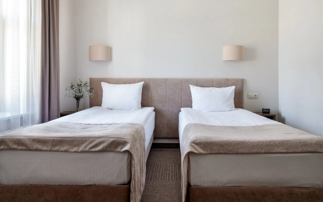 Staryij Dvorik Na Orlovskoj Hotel