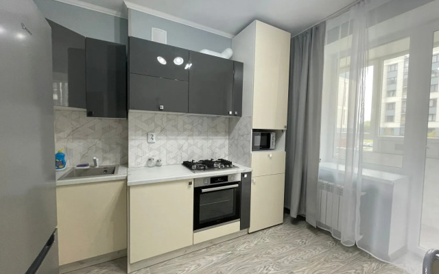 Dvukhkomnatnaya Okolo Zh/d Vokzala Selma Flat