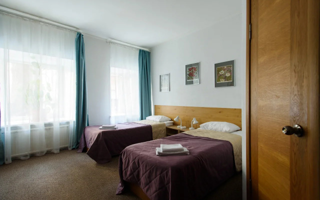 Pushkinskaya 8 Living quarters