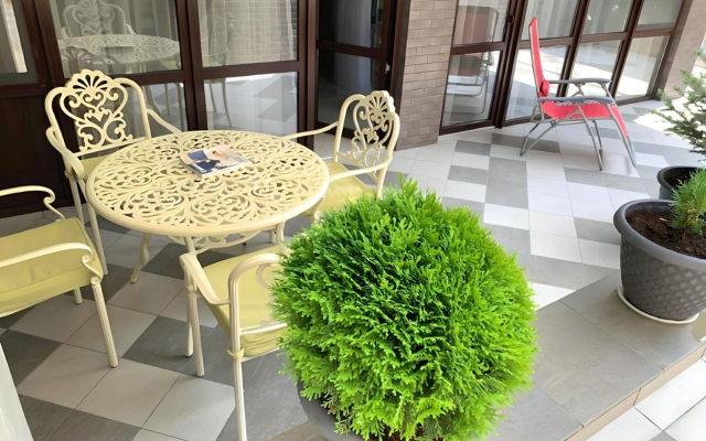 Apartments Holiday And Business