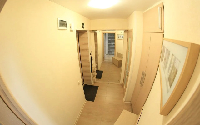 Квартира Уютная Двухкoмнaтная c Прекраcным Видом из Окна