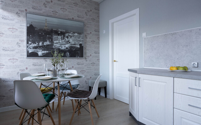 MyhomeYourhome Na Vereyskoy 2/60 Apartments