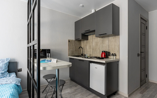 Studiya Blue Flat