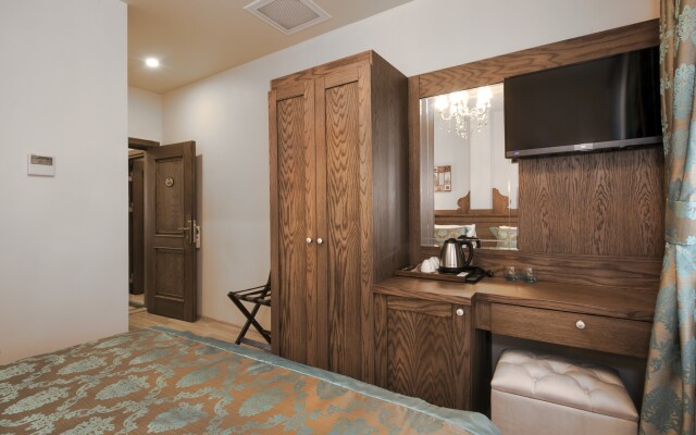 Perapolis Hotel