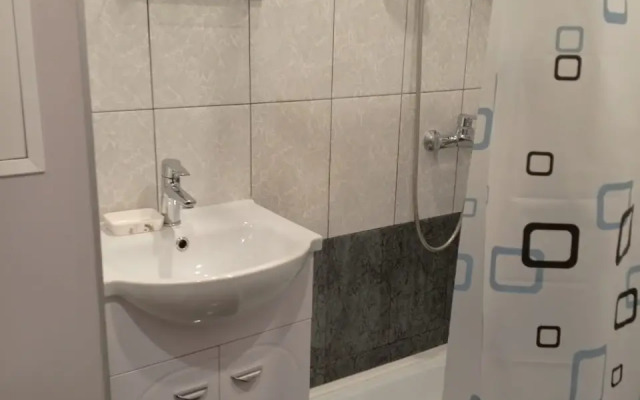 Shkolnaya 1 Apartments