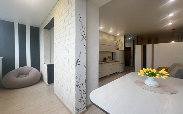 Na Ulitse Livenskaya 33K1 Flat