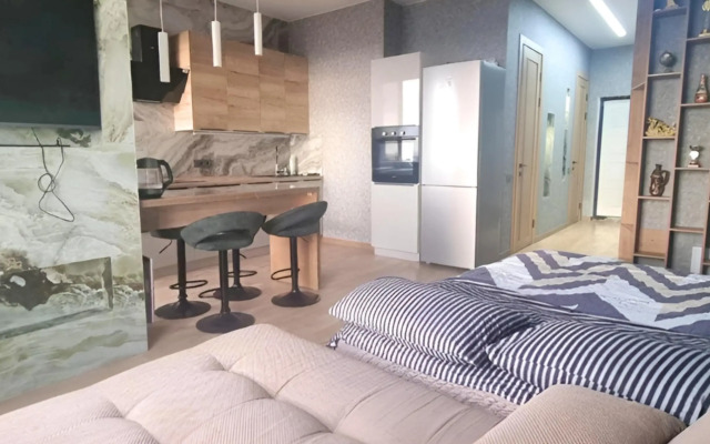 Квартира Двухкомнатная с Потрясающим Видом на Море