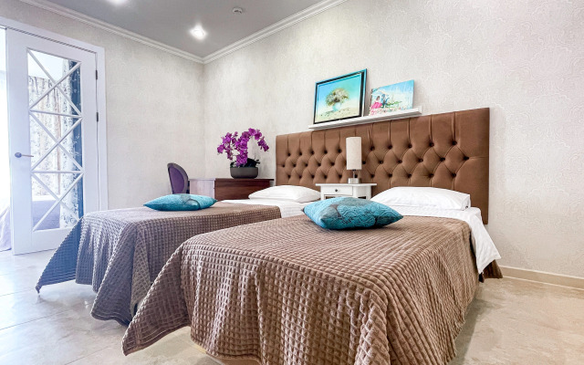 Blu Tower Apartments