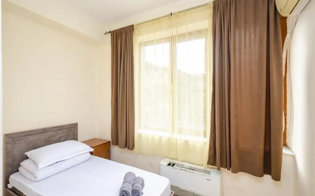Areva Hostel & Apartment
