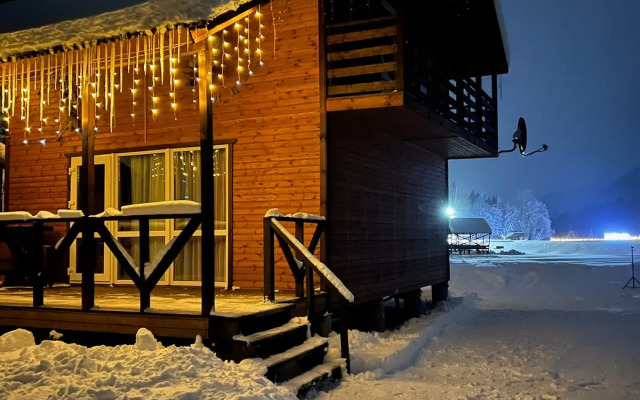 Golden Arkhyz Guest House