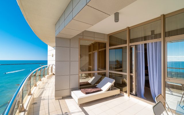 Квартира Deluxe в Центре Сочи с Панорамным Видом на Море