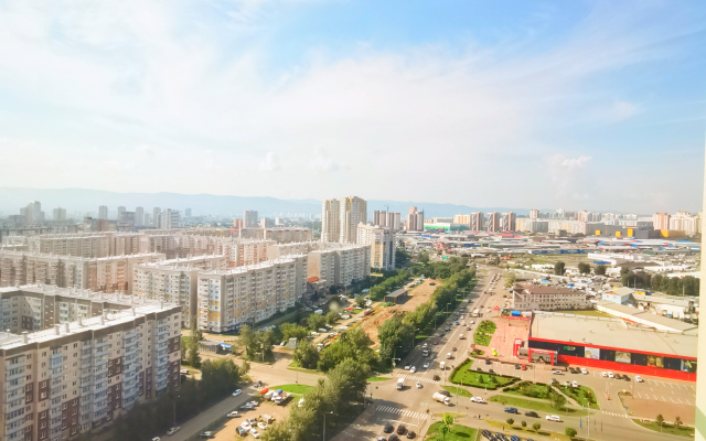 Na Alekseeva s Vidom na Gorod Flat