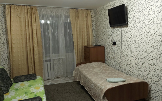 V Otlisthnoy Lokazii Flat