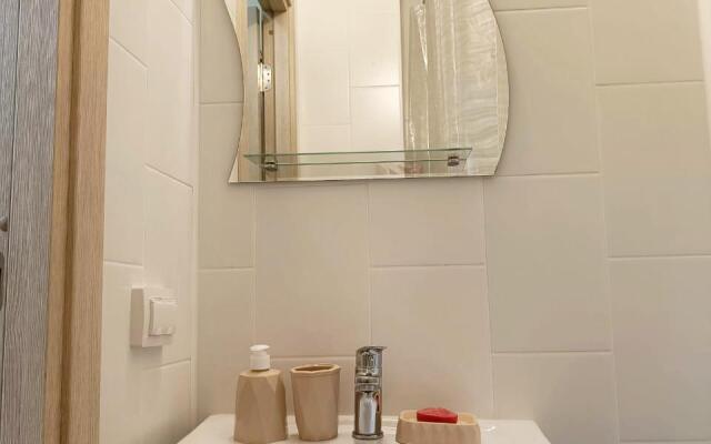 Na Ulitse Charushinskaya 24/1 Flat