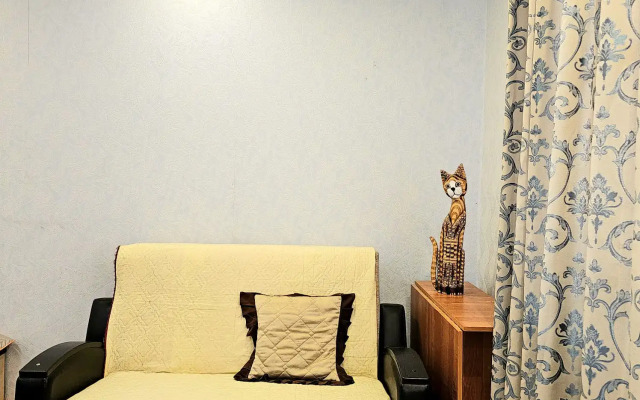 Апартаменты Домашний Очаг на Ул Артема 118